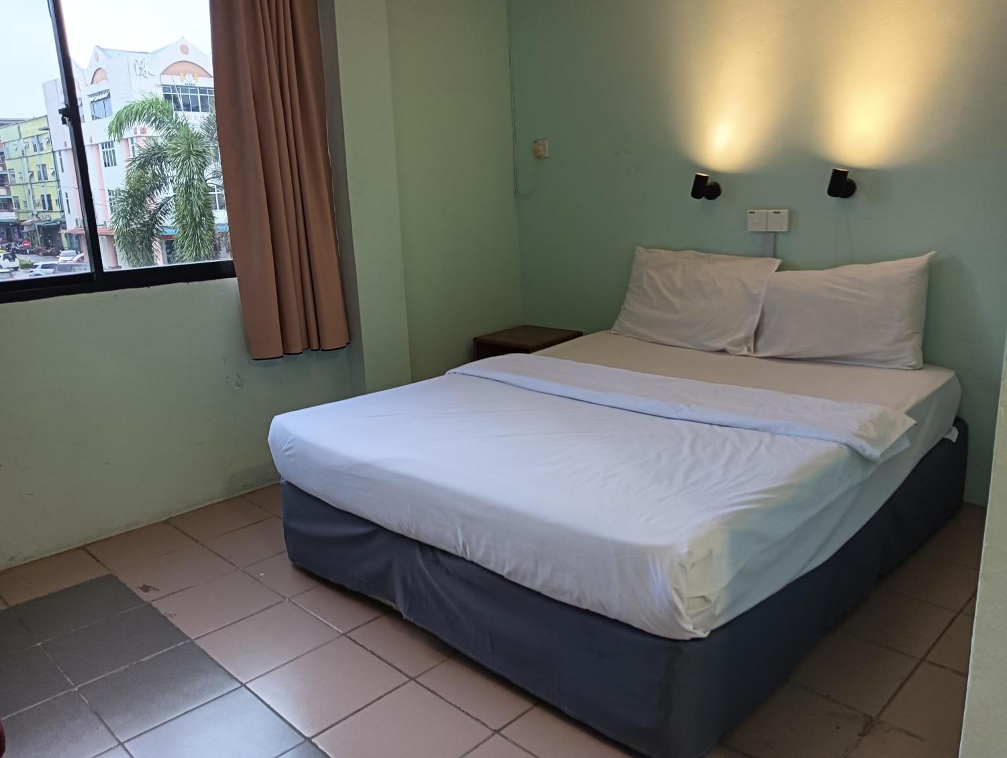 Oyo 90860 Wawasan Inn Sarikei Kültér fotó